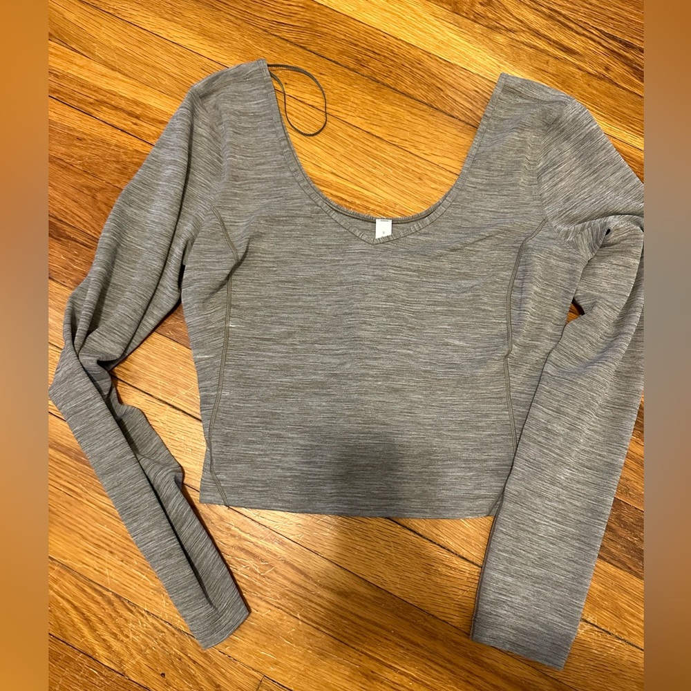 Lululemon long sleeve women’s align cropped workout shirt size 8